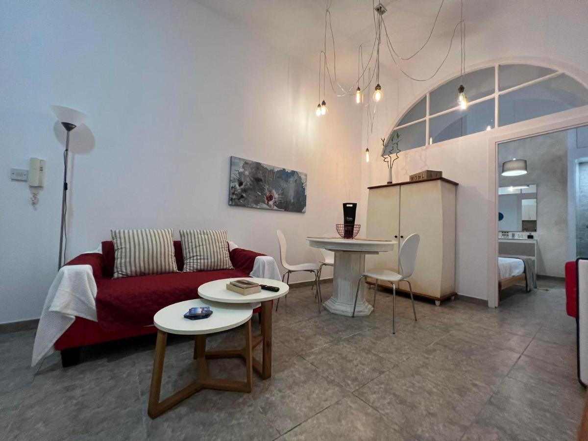 Quirky 1Br Just Off Main Street Prime Location Apartment Gibraltar Bagian luar foto